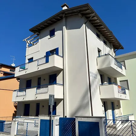 Stefania Attici Su 2 Livelli - Agenzia Cocal Apartment Caorle