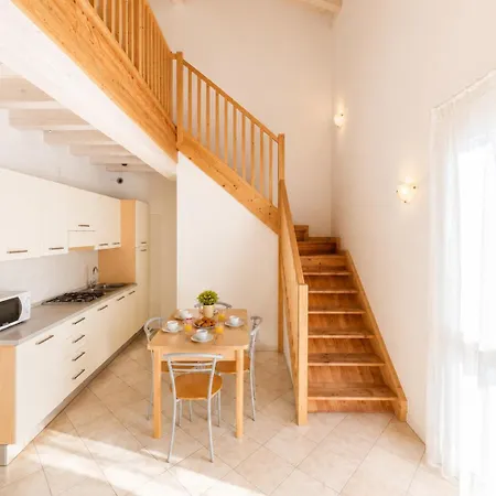 Apartment Stefania Attici Su 2 Livelli - Agenzia Cocal Caorle